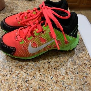 Nike boys baseball cleats.